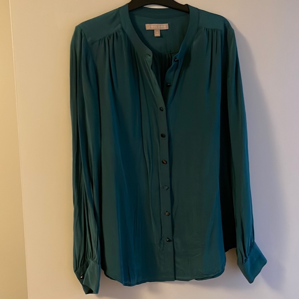 Banana Republic 100% Silk Green Blouse